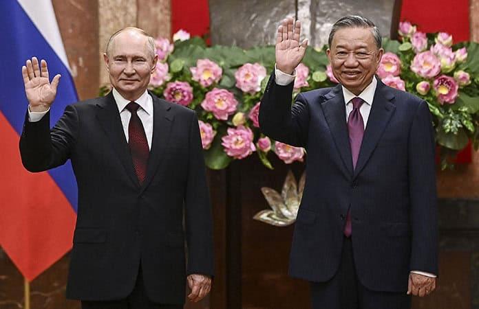 Putin firma acuerdos con Vietnam